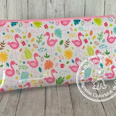 Necessaire Plastificada Grande Tiny Flamingos