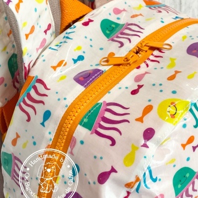 Mochila de Praia Medusas Coloridas