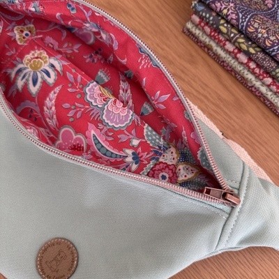 BumBag Nylon Impermeável 01