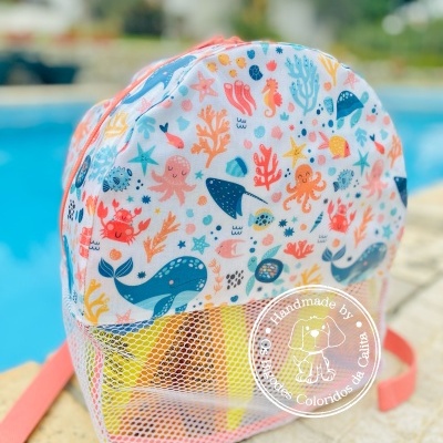 Mochila de Praia Fundo de Mar Colorido