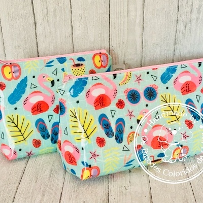 Necessaire Plastificada Grande Flamingos Verde Água
