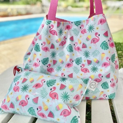 Necessaire Plastificada Grande Flamingos&Gelados