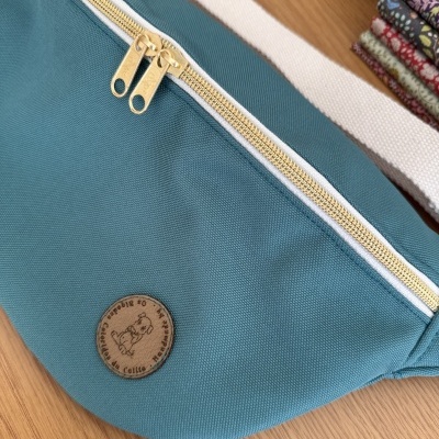 BumBag Nylon Impermeável 02