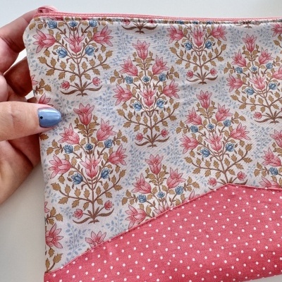 Bolsa de Mão Flores Tilda