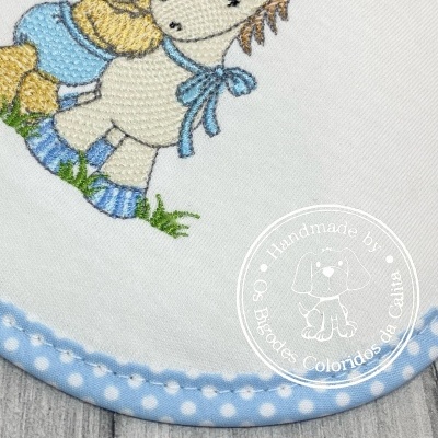 Babete Ursinho e o amigo Cavalo