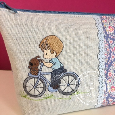 Necessaire Menino de Bicicleta