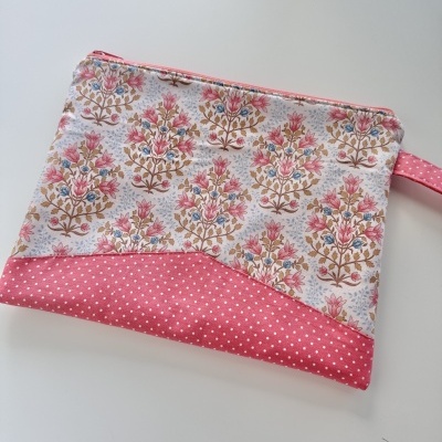 Bolsa de Mão Flores Tilda