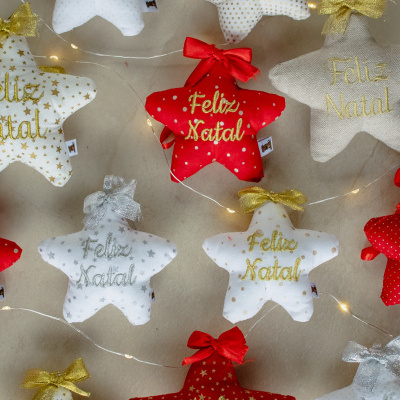 Guirlanda de luzes com estrelas de tecido decorativas para Natal