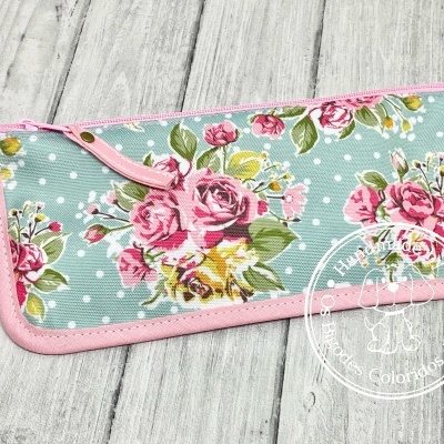 Estojo Meia-Lua BlueSky Flowers