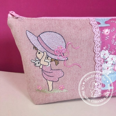 Necessaire Menina com Chapéu
