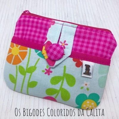 Carteiras Coloridas