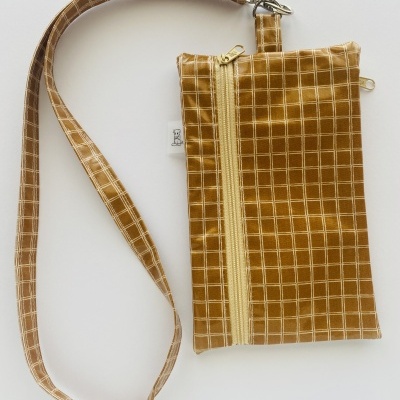 Bolsa Telemóvel Quadrados Mel