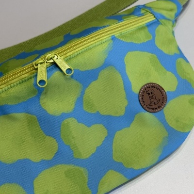 BumBag Vaca Verde e Azul