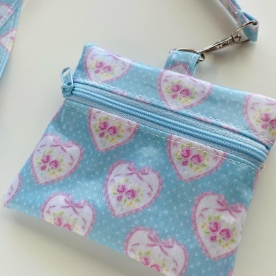 Bolsa Porta Cartões com fita P010