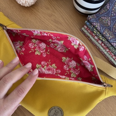 BumBag Nylon Impermeável 08