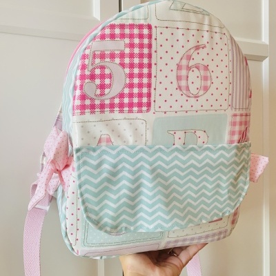 Mochila Letras&Números Girl