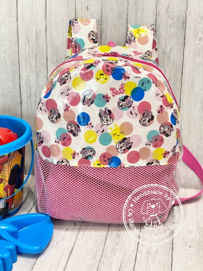 mochila infantil Minnie com bolso em rede cor de rosa e alças acolchoadas