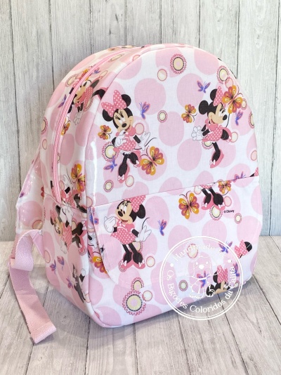 Mochila infantil rosa com estampa de Minnie Mouse e borboletas