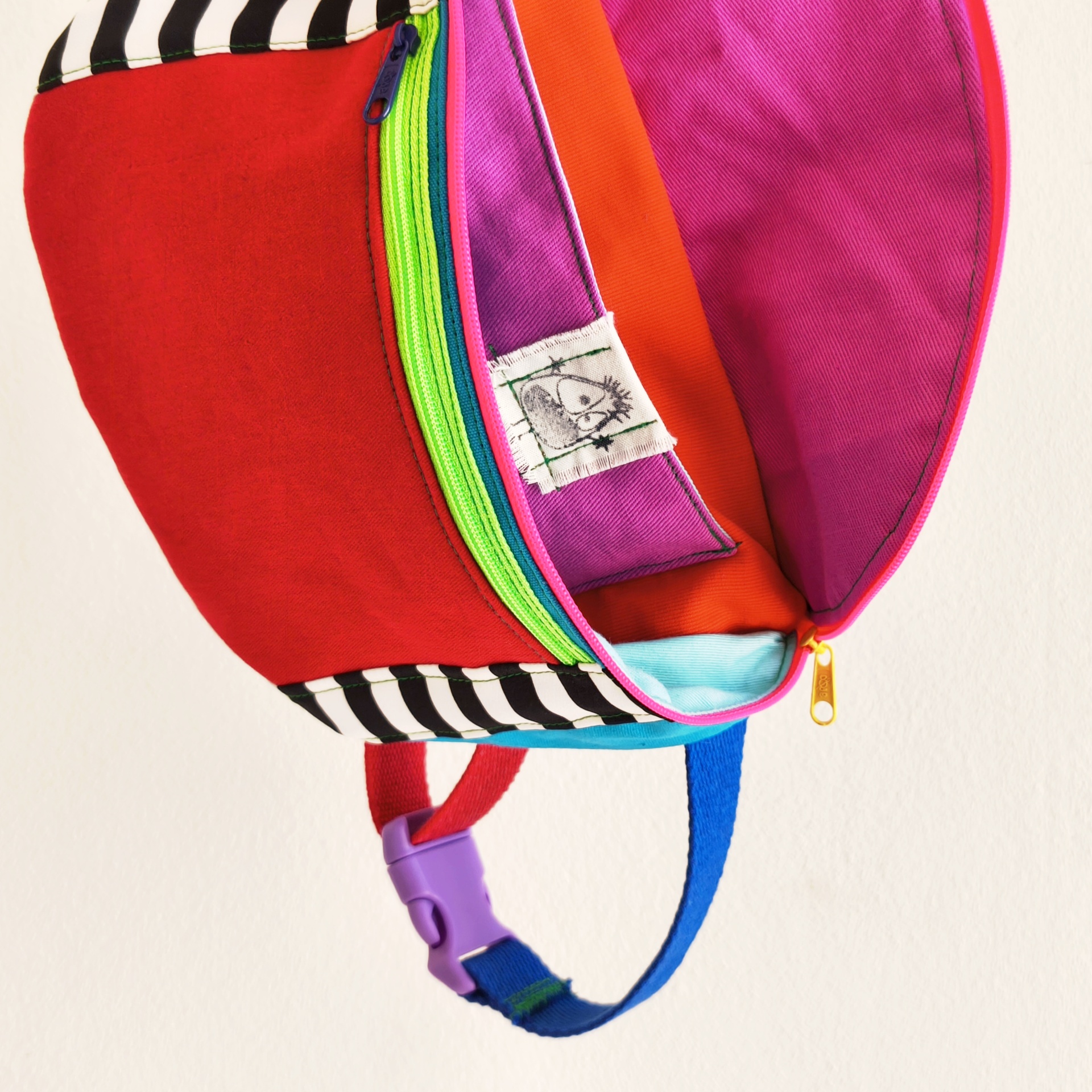 Bolsas de cintura Color Block! Bolsa colorida com padrão de riscas e vários fechos coloridos