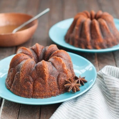 Forma Nordic Ware Bundt Duet