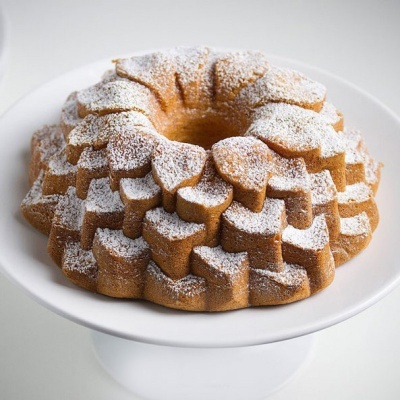 Forma Nordic Ware Blossom Bundt