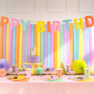 Grinalda Happy Birthday em Feltro