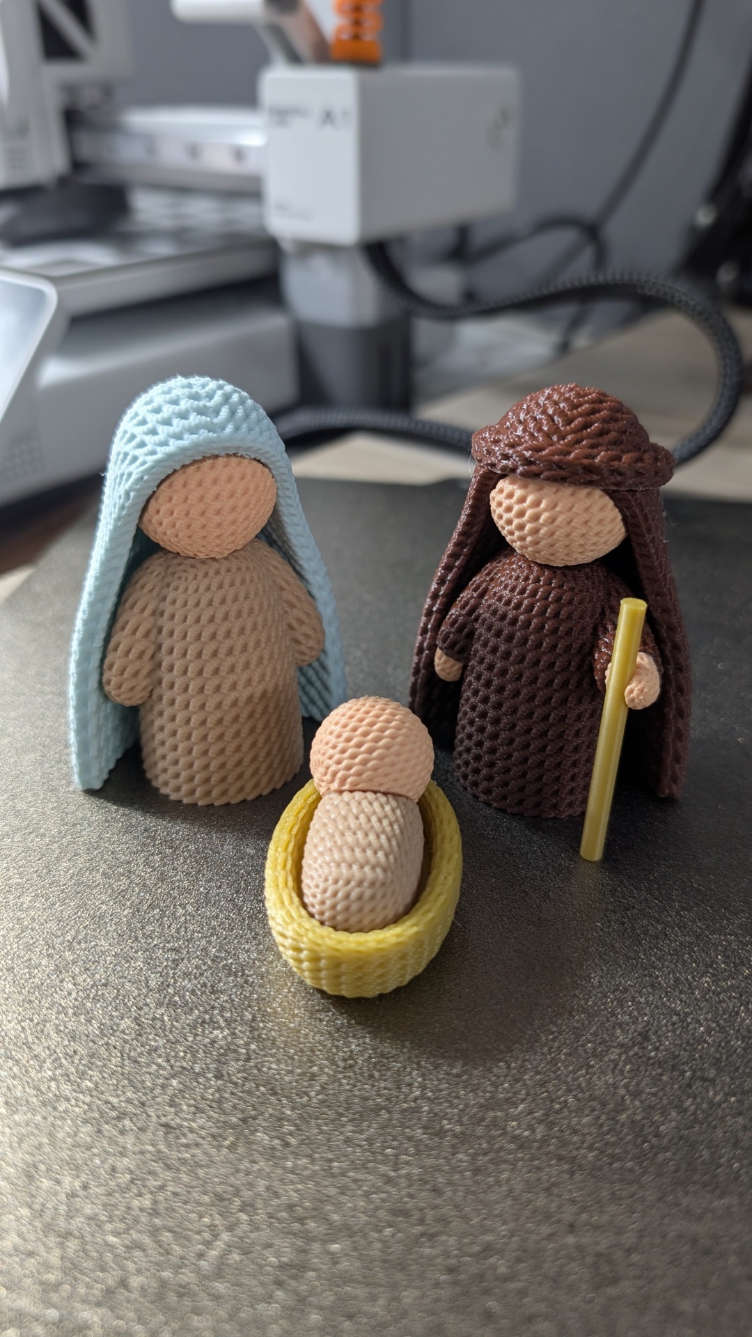 Figuras 3D de presépio com Maria, José e menino Jesus