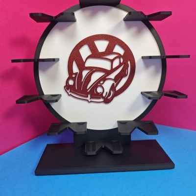 Expositor plástico com suporte e detalhe carro vermelho.