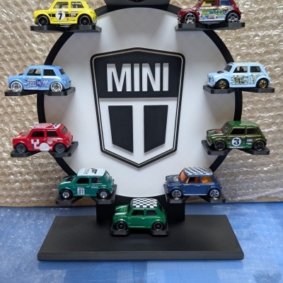 Expositor MINI com 10 miniaturas de carros coloridos