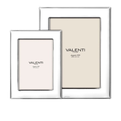 Duas molduras metálicas de foto prata liso, com texto VALENTI Argento 999 MADE IN ITALY 925