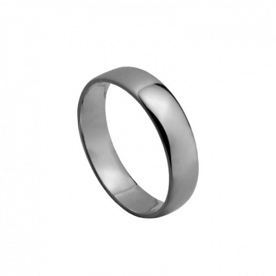 Aliança de metal prateado lisa e polida com acabamento brilhante