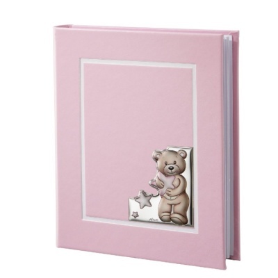 Álbum de fotos rosa com ursinho prateado em relevo na capa