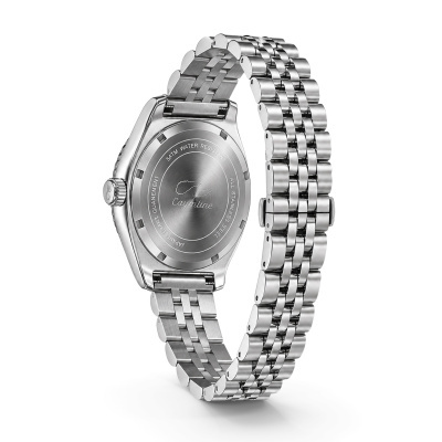 Relógio de pulso prateado em aço inoxidável com bracelete de metal