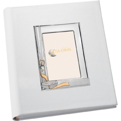 Álbum de fotografia branco com moldura prateada decorativa