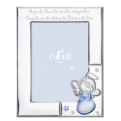 Moldura prateada com anjo azul e gravura de texto em português.