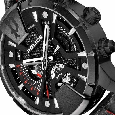 Relógio de pulso Police preto com detalhes metálicos e pulseira de couro