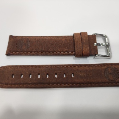 Correia de relógio em couro castanho com fivela prateada