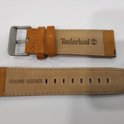 Correia de relógio em pele castanha da Timberland com texto GENUINE LEATHER