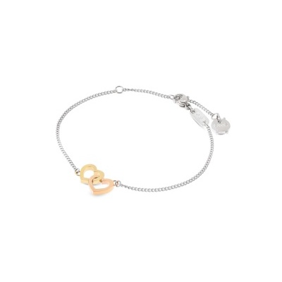 Pulseira fina com dois corações entrelaçados, dourado e rosa, em fundo branco.