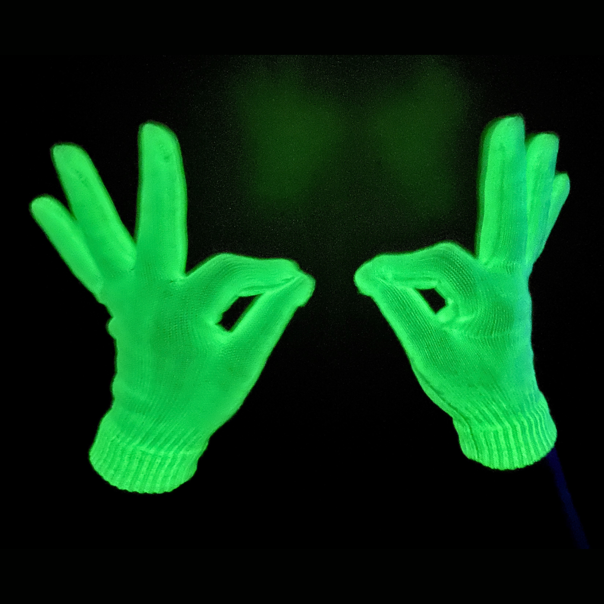 Luvas Fluorescentes Glow in the Dark Luvas verdes fluorescentes em fundo preto