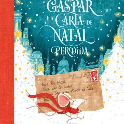 Capa de livro de Natal com rato e carta numa paisagem urbana azul e estrela