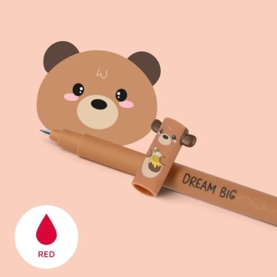 Caneta castanha com tampa de urso e texto DREAM BIG em fundo rosa