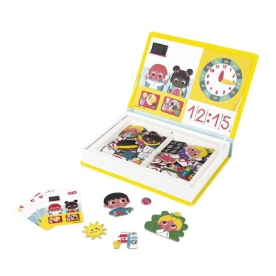 Jogo educativo com livro-puzzle amarelo, personagens em peças plásticas e cartas educativas