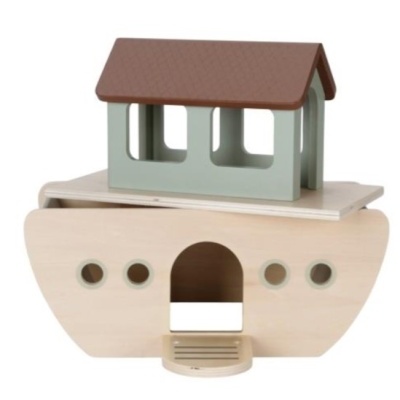Barco de madeira claro com casa verde e telhado castanho em cima