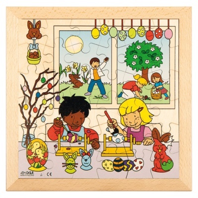 Quebra-cabeças de madeira com crianças pintando ovos de Páscoa e coelhos coloridos