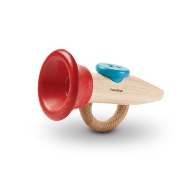 Brinquedo trompete de madeira PlanToys com cornetim vermelho e botão azul