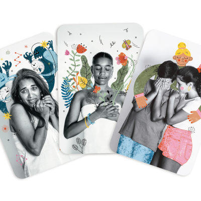 Três cartões com fotografias em preto e branco e ilustrações coloridas sobrepostas