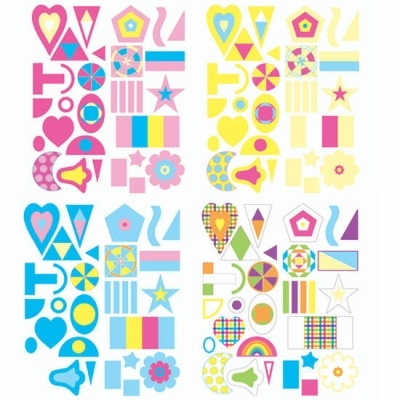 Conjuntos coloridos de formas geométricas e símbolos variados em quatro quadrantes