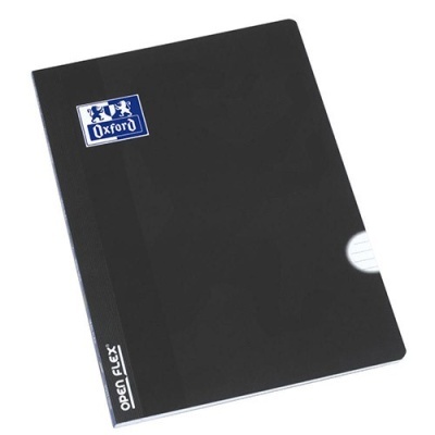 Caderno preto Oxford com lombada preta texturada e rótulo azul