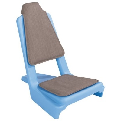 Cadeira de praia azul com almofadas marrons